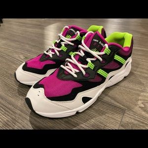 New balance berry lime